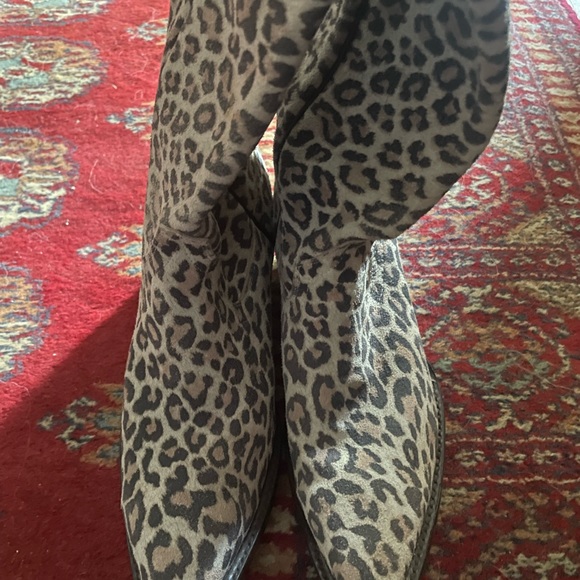 Leopard Print Women's Cowboy Boots - Picture 5 of 13